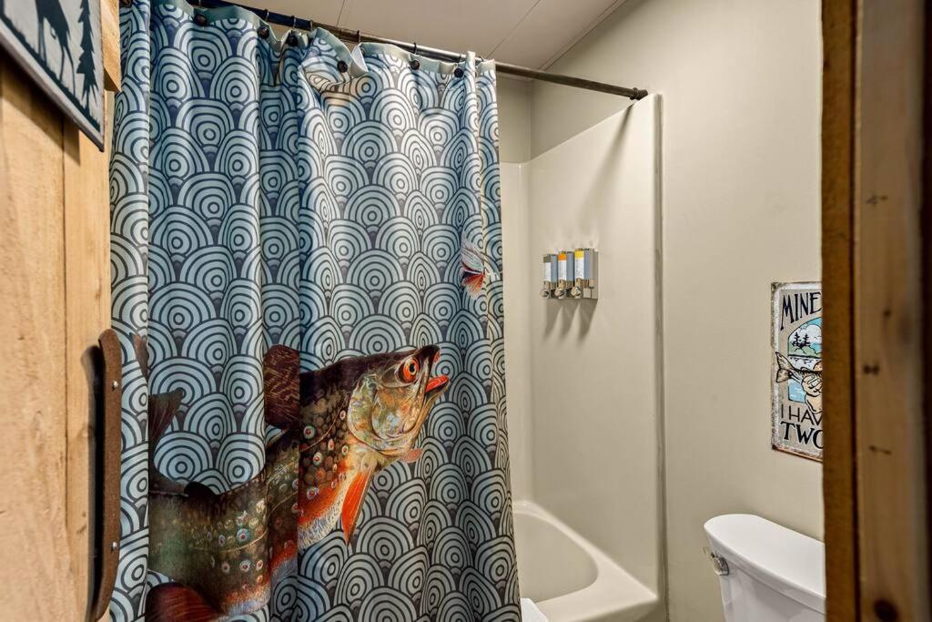 Stonegate Lodge 2 Queen Beds Wifi 50In Roku Tv Salt Water Pool Room #105 ユリーカ・スプリングス エクステリア 写真